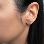 گوشواره نقره اهرم‌دار طرح ماه - تصویر 2